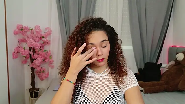 Snapshot of Taylor_Tina chatting on 10.14.25 Taylor Tina online show from 10.14.25