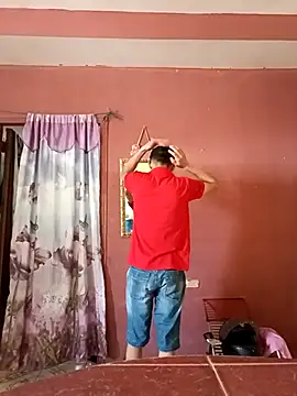 Snapshot of elbbxxx1999 chatting on 09.08.25 elbbxxx1999 online show from 09.08.25