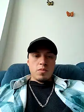 Snapshot of douglaszaens chatting on 09.22.25 douglaszaens online show from 09.22.25