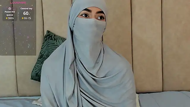  Zahiira  online show from 11.13.25