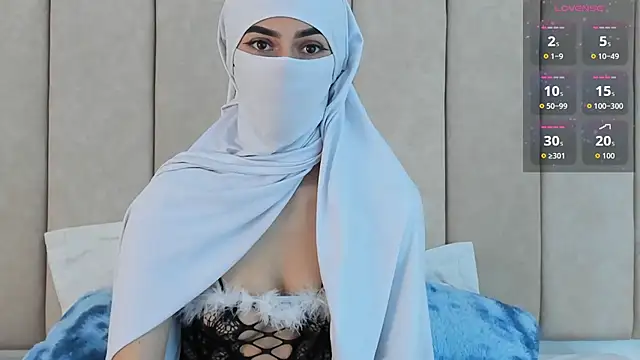  Zahiira  online show from 05.13.26