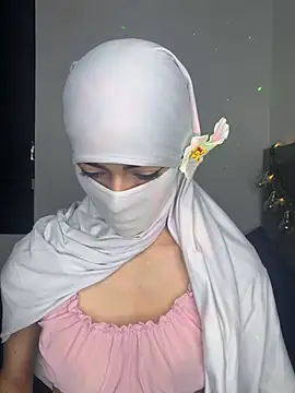  Zahiira  online show from 07.16.26