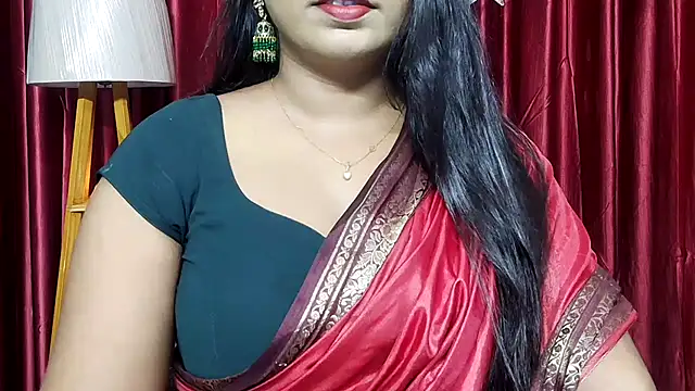 Snapshot of Webrowncouple chatting on 10.19.25 Webrowncouple online show from 10.19.25