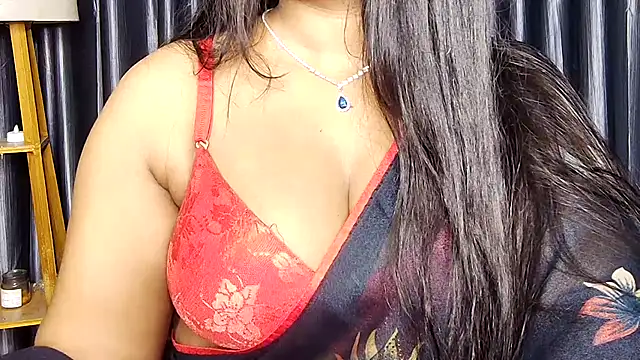 Snapshot of Webrowncouple chatting on 11.22.25 Webrowncouple online show from 11.22.25