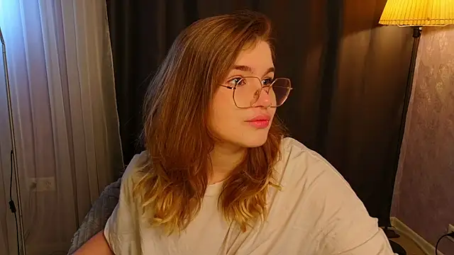 Snapshot of SophieMurrr chatting on 01.07.26 SophieMurrr online show from 01.07.26