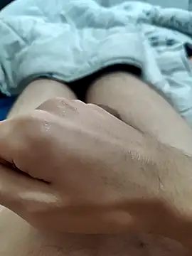 emrekzlk52 online show from 10.30.25