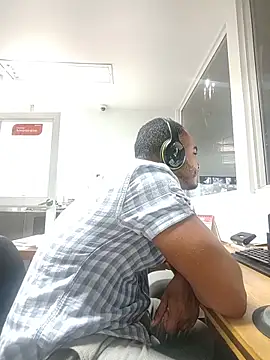 SanChacal5694 online show from 06.17.26