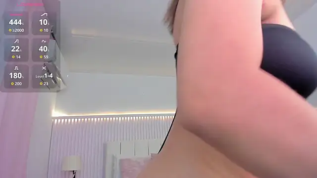 Snapshot of Alissa_piee chatting on 09.22.25 Alissa piee online show from 09.22.25