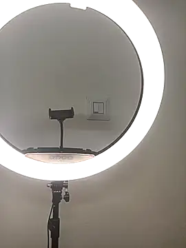 Snapshot of Sexy_kaira01 chatting on 10.25.25 Sexy kaira01 online show from 10.25.25