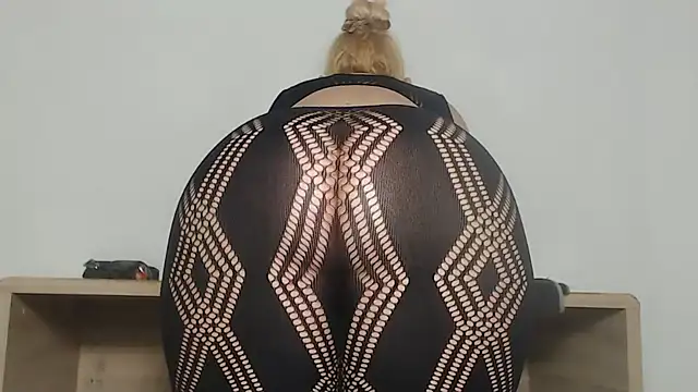 clarabbw47 online show from 02.27.26