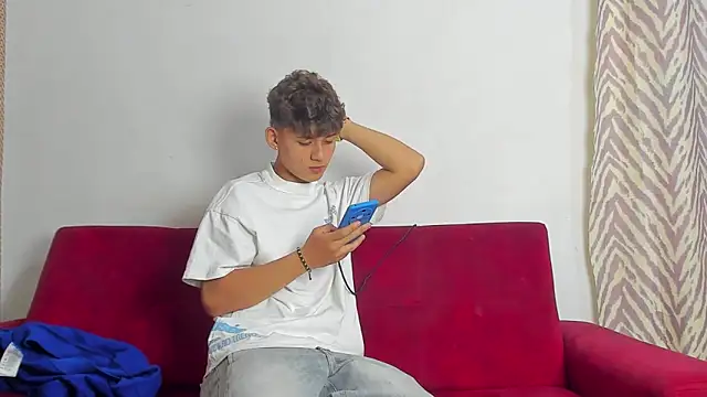 willy sexxx18 online show from 03.11.26