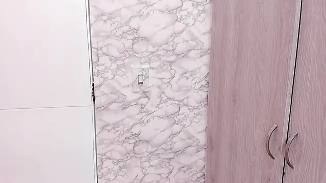 SASHA BROWNIE   online show from 10.06.25