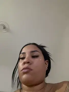 MarianaaSantos online show from 06.18.26