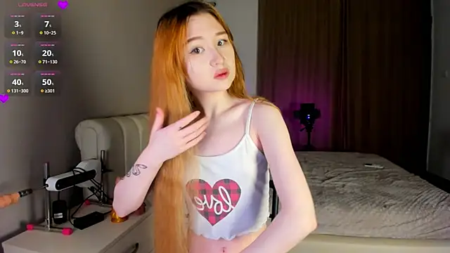 Clarity Yumi online show from 11.10.25