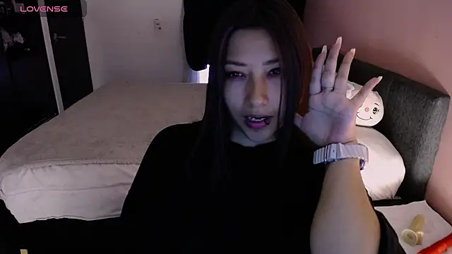 Mia 1120 online show from 05.01.26