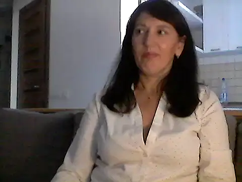 Snapshot of Elena48324 chatting on 09.23.25 Elena48324 online show from 09.23.25