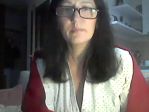 Snapshot of Elena48324 chatting on 12.19.25 Elena48324 online show from 12.19.25