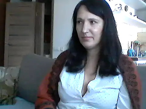 Snapshot of Elena48324 chatting on 01.17.26 Elena48324 online show from 01.17.26