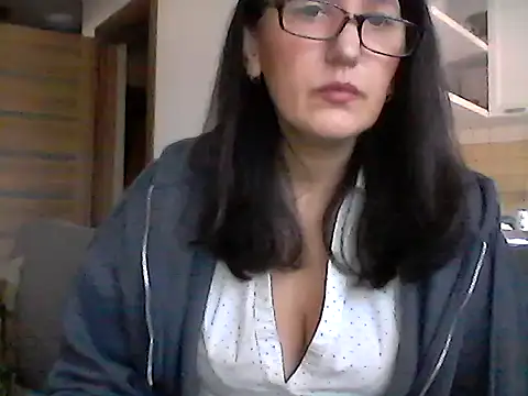 Snapshot of Elena48324 chatting on 02.27.26 Elena48324 online show from 02.27.26