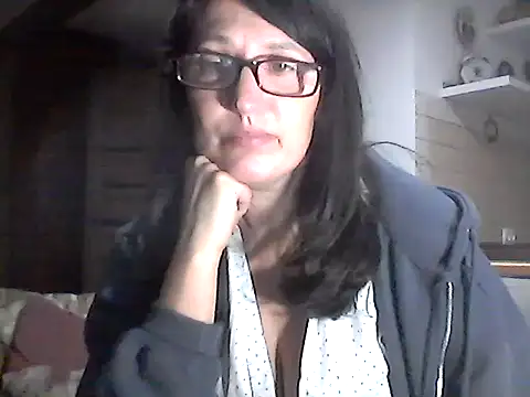 Snapshot of Elena48324 chatting on 03.12.26 Elena48324 online show from 03.12.26