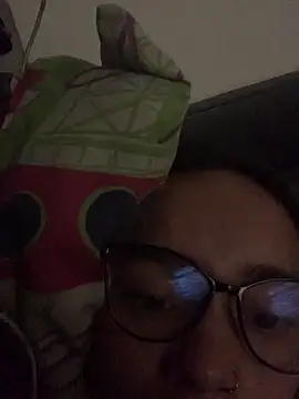 Dafne Mel online show from 09.12.25