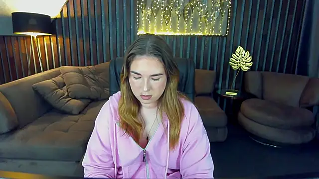 Snapshot of Sofii_darling chatting on 05.29.26 Sofii darling online show from 05.29.26