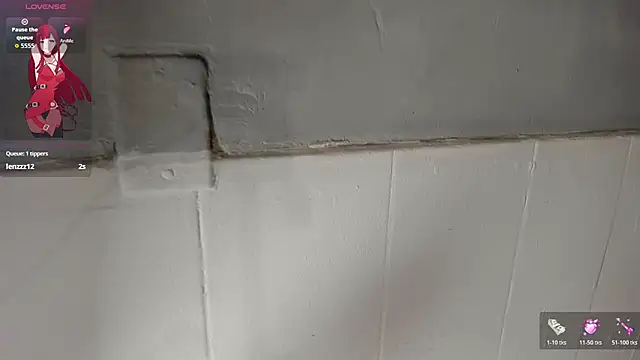 Viiolettlopez online show from 10.23.25