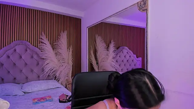 Snapshot of Starbutterflyy_ chatting on 02.08.26 Starbutterflyy online show from 02.08.26