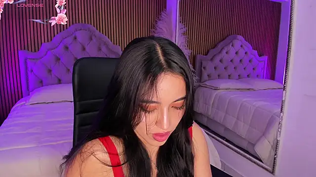 Snapshot of Starbutterflyy_ chatting on 03.09.26 Starbutterflyy online show from 03.09.26