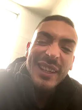 malek xarx  online show from 09.15.25