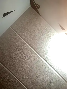 Snapshot of malek_xarx_ chatting on 12.21.25 malek xarx online show from 12.21.25