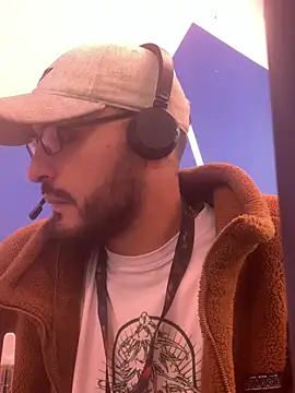 Snapshot of malek_xarx_ chatting on 01.10.26 malek xarx online show from 01.10.26