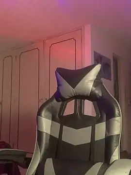 Snapshot of malek_xarx_ chatting on 02.18.26 malek xarx online show from 02.18.26