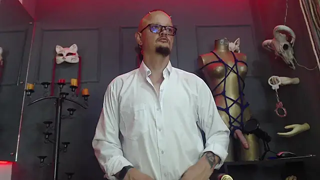 Snapshot of zain_kreigger chatting on 11.30.25 zain kreigger online show from 11.30.25