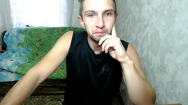 Snapshot of Alexilon chatting on 07.24.26 Alexilon online show from 07.24.26