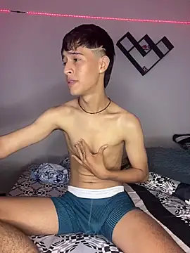 Snapshot of Danny_cute_05 chatting on 09.19.25 Danny cute 05 online show from 09.19.25