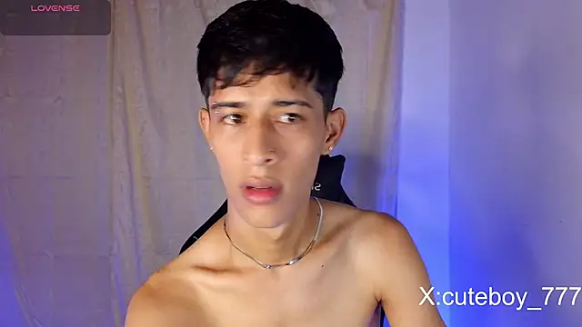 Snapshot of Danny_cute_05 chatting on 03.11.26 Danny cute 05 online show from 03.11.26