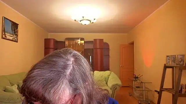 Snapshot of Betty_Brick chatting on 01.09.26 Betty Brick online show from 01.09.26