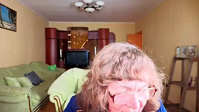 Snapshot of Betty_Brick chatting on 01.17.26 Betty Brick online show from 01.17.26