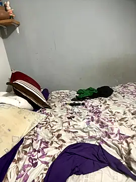 Snapshot of karysweetbeaury chatting on 11.07.25 karysweetbeaury online show from 11.07.25