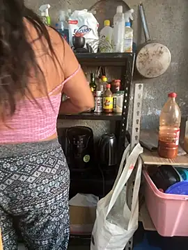 Snapshot of karysweetbeaury chatting on 02.06.26 karysweetbeaury online show from 02.06.26