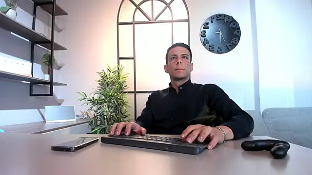 Snapshot of Dustin_Sonne chatting on 11.10.25 Dustin Sonne online show from 11.10.25