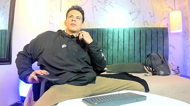 Dustin Sonne online show from 06.10.26