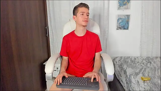 ThiagooJames online show from 10.07.25