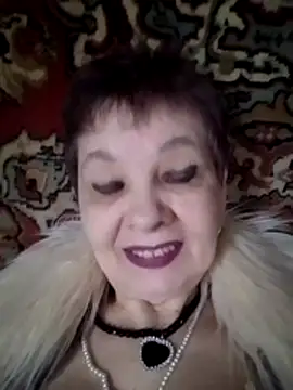 Snapshot of Rose60301 chatting on 11.30.25 Rose60301 online show from 11.30.25