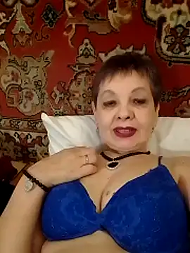 Snapshot of Rose60301 chatting on 11.30.25 Rose60301 online show from 11.30.25