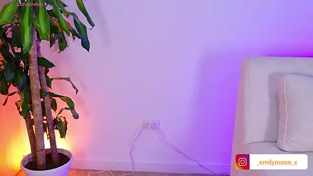 Snapshot of onlyemily_ chatting on 03.16.26 onlyemily online show from 03.16.26