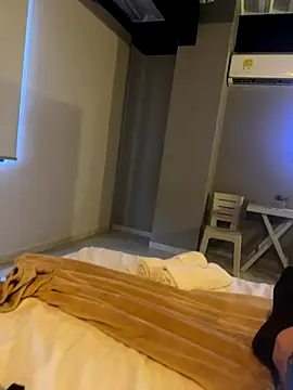 Snapshot of purplenature chatting on 09.13.25 purplenature online show from 09.13.25