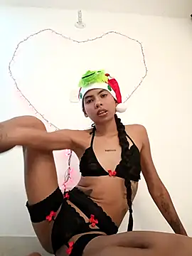 Snapshot of NovaTemptress chatting on 12.17.25 NovaTemptress online show from 12.17.25