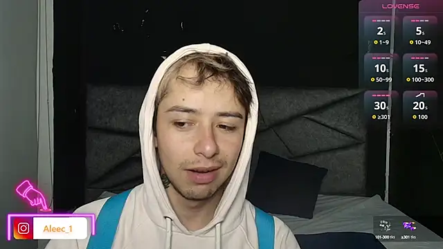 Snapshot of Aleecandrews chatting on 09.16.25 Aleecandrews online show from 09.16.25